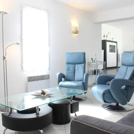 Maison Moderne A Avec Jardin, Terrasse, 5 Couchages, Proche Commerces - Fr-1-246a-12